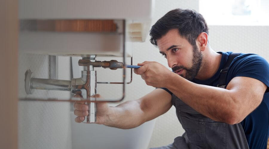 Water heater leaking fix in Clay City, IN